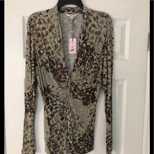 EUC cAbi Twist Front Top.Sz.XL